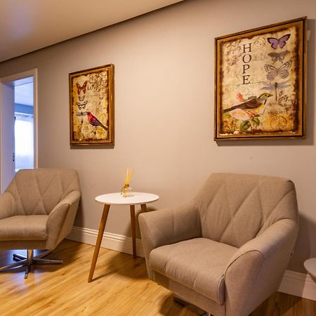 A Apenas 300 Mts Da Rua Coberta, No Exclusivo Via Florida Apartment Gramado Bagian luar foto