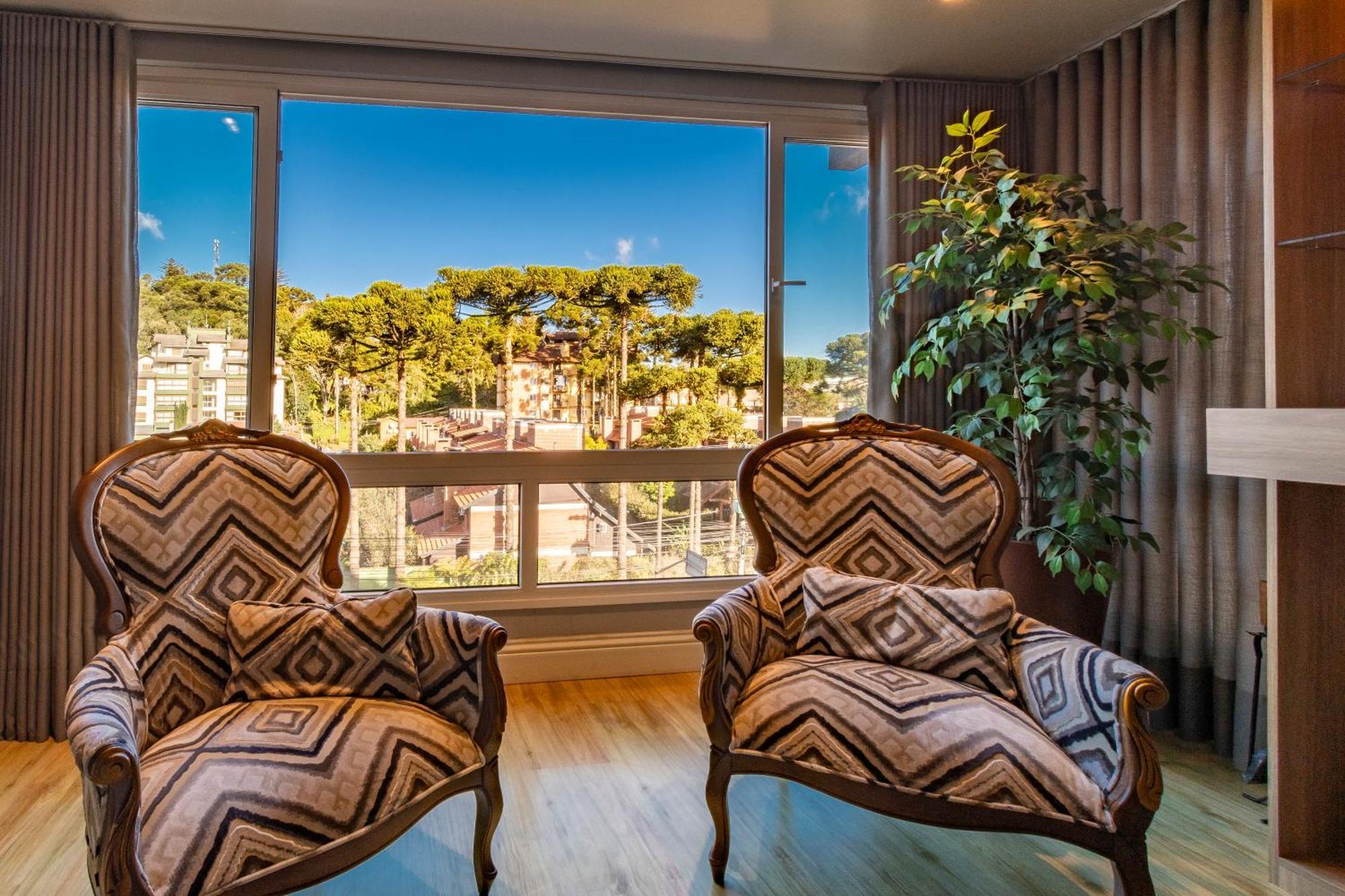 A Apenas 300 Mts Da Rua Coberta, No Exclusivo Via Florida Apartment Gramado Bagian luar foto