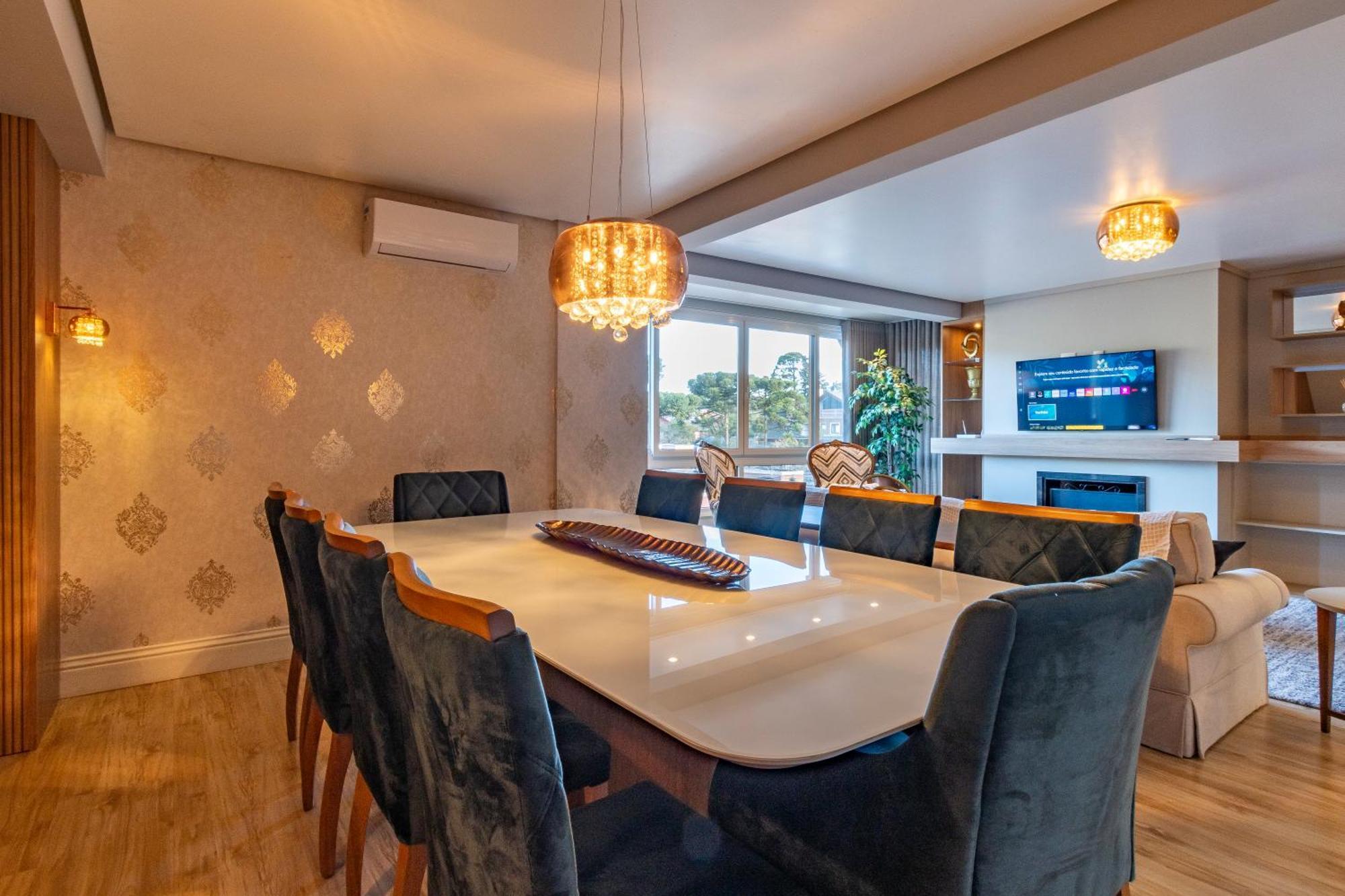 A Apenas 300 Mts Da Rua Coberta, No Exclusivo Via Florida Apartment Gramado Bagian luar foto