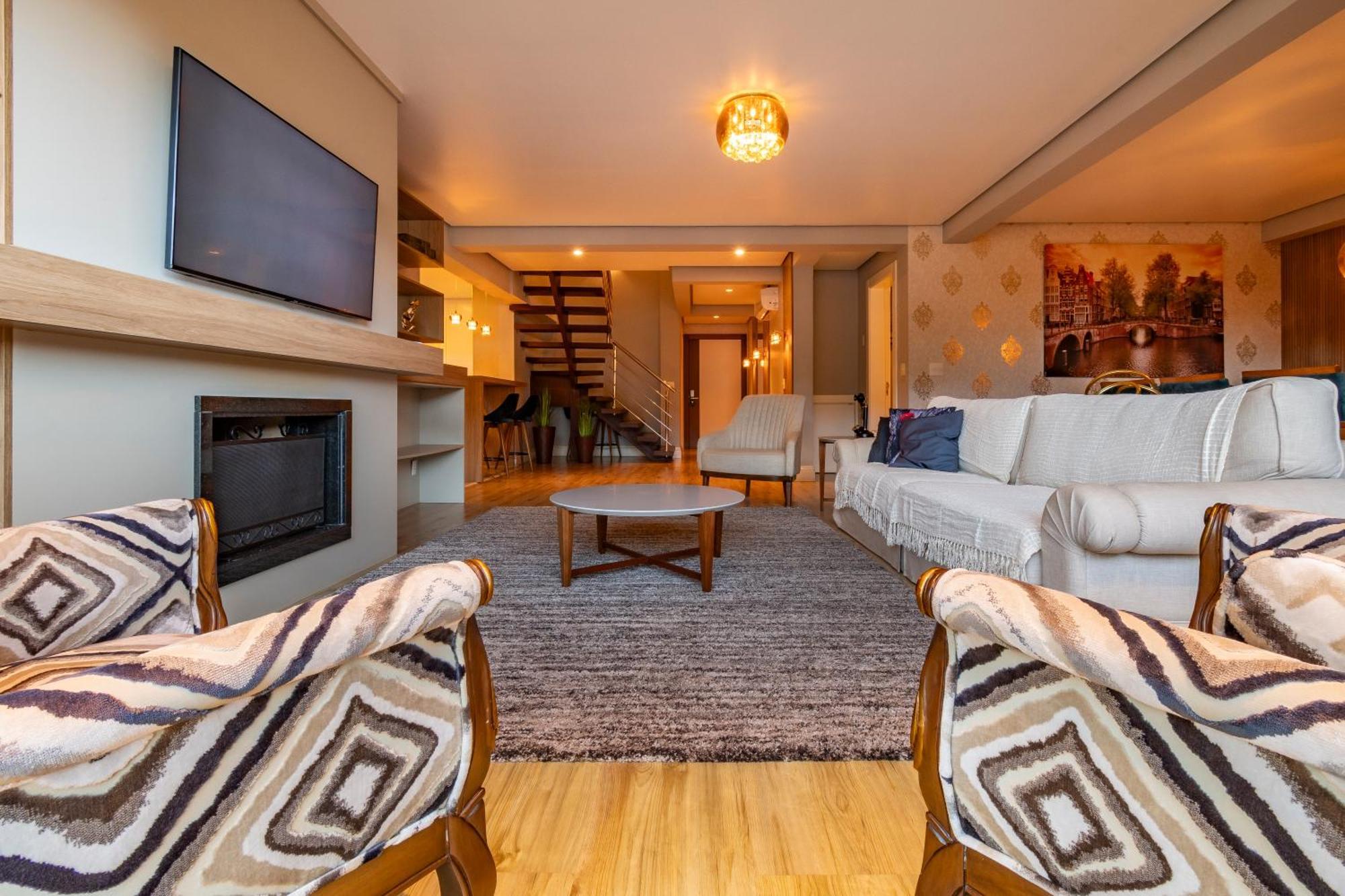 A Apenas 300 Mts Da Rua Coberta, No Exclusivo Via Florida Apartment Gramado Bagian luar foto