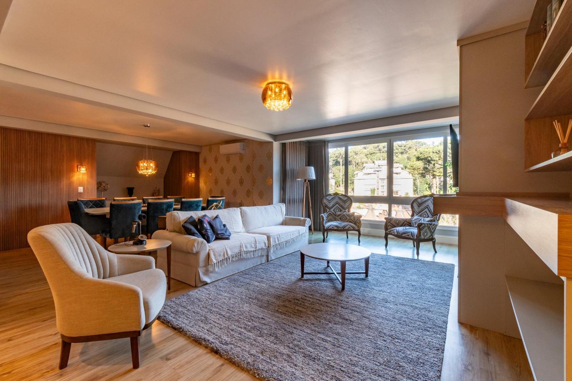 A Apenas 300 Mts Da Rua Coberta, No Exclusivo Via Florida Apartment Gramado Bagian luar foto