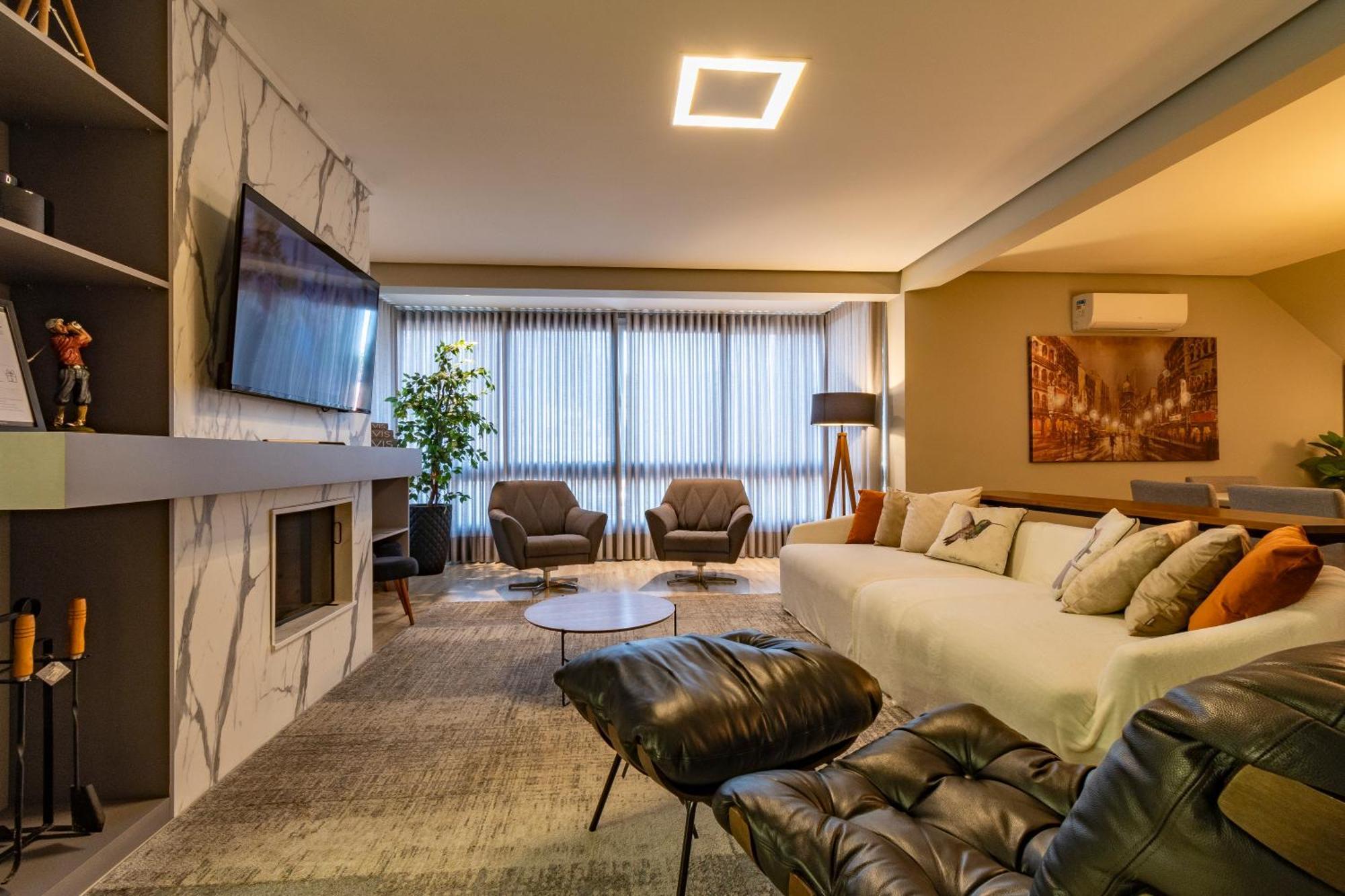 A Apenas 300 Mts Da Rua Coberta, No Exclusivo Via Florida Apartment Gramado Bagian luar foto